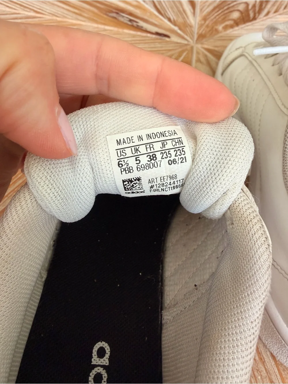 Classic adidas Kids white Sneakers with Black Stripes